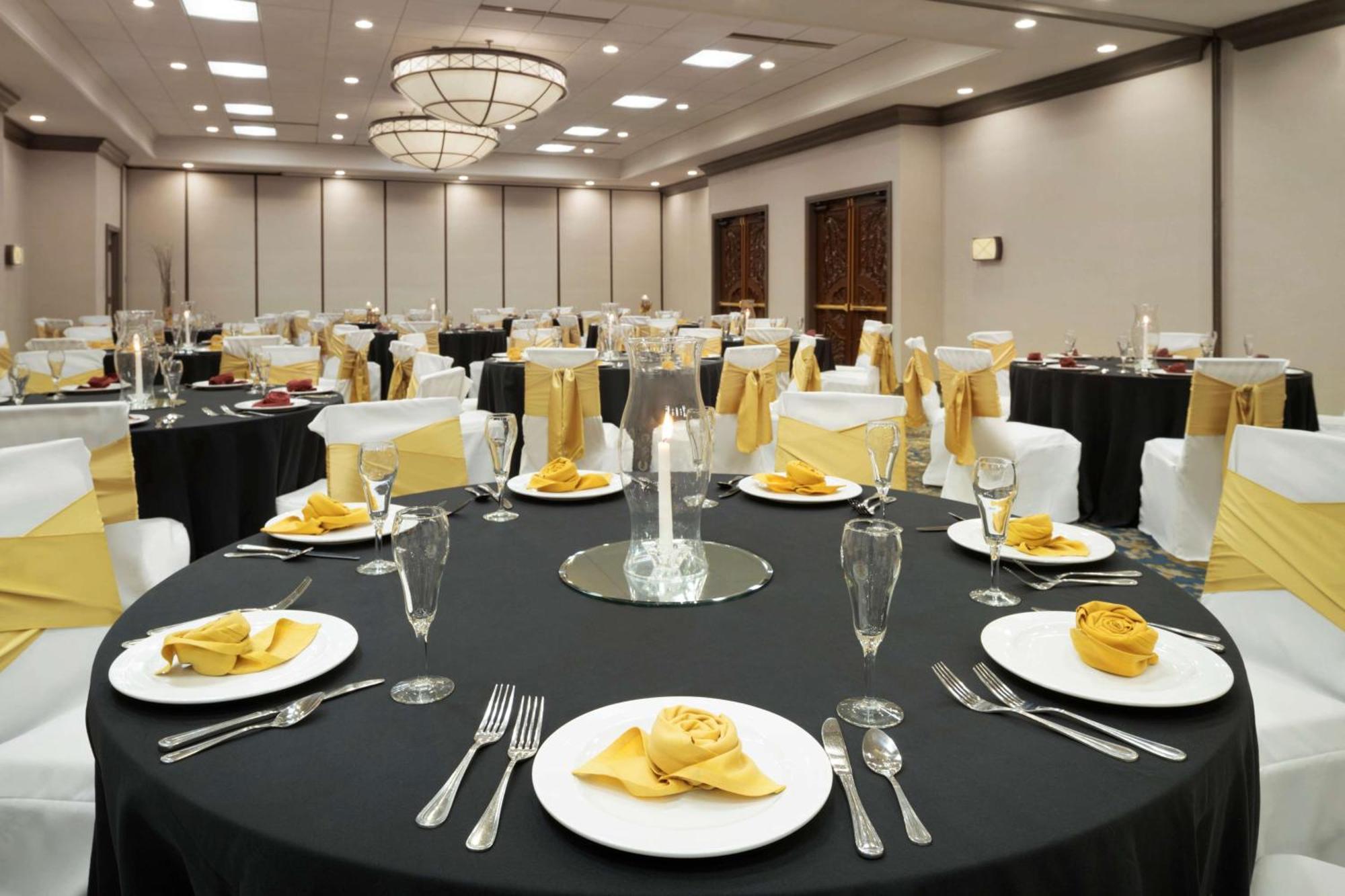 Embassy Suites By Hilton Columbus Zewnętrze zdjęcie