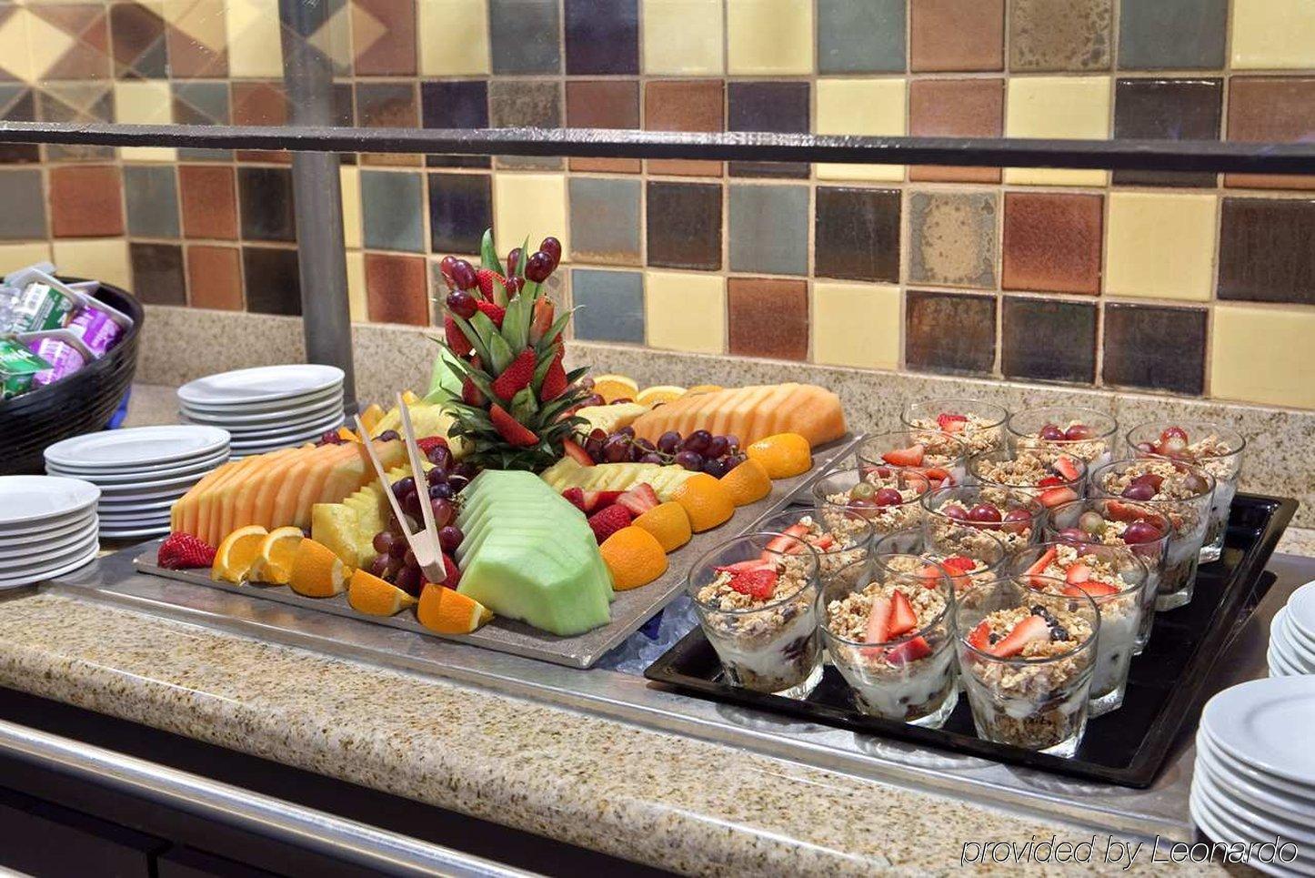 Embassy Suites By Hilton Columbus Restauracja zdjęcie